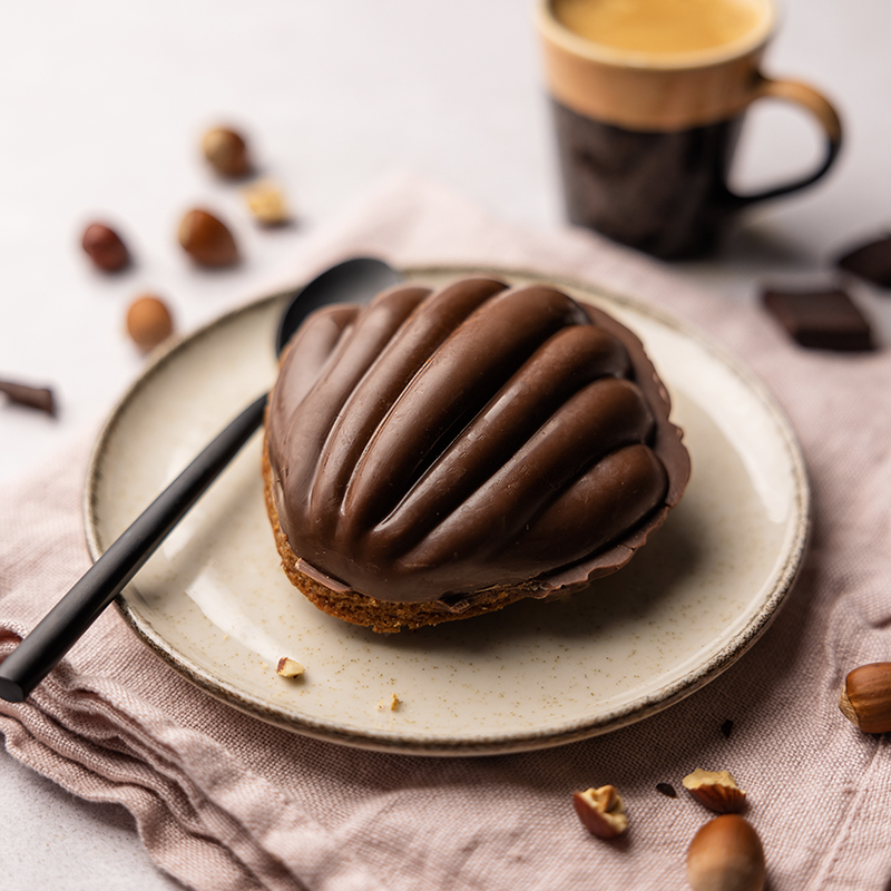 Madeleine noisette coque lait