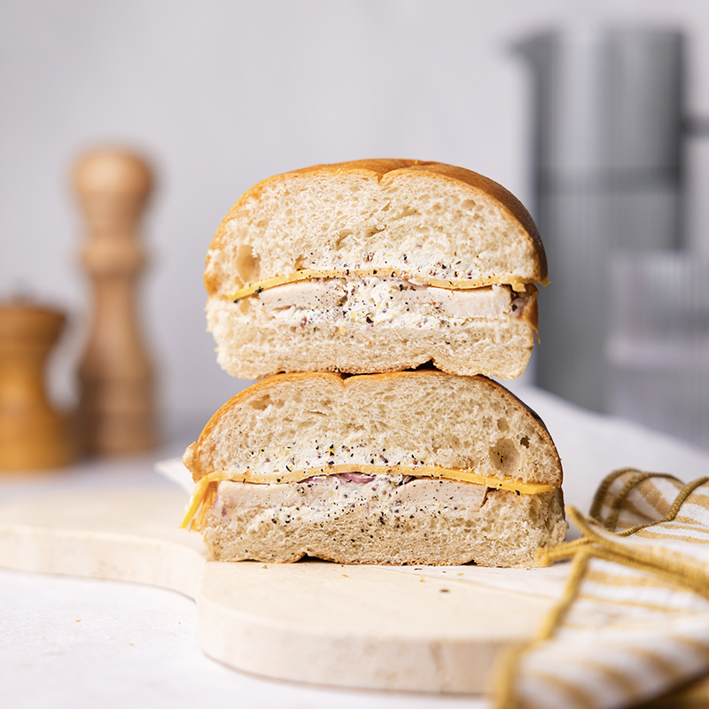 Image of (2) Burger au poulet, sauce moutarde à l'ancienne