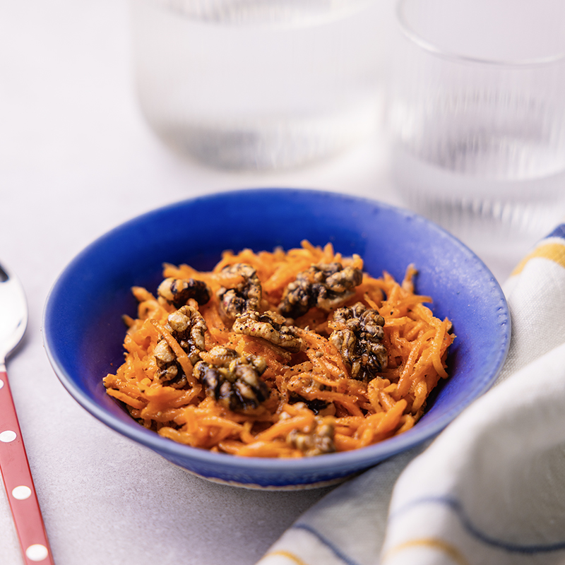 Salade de carottes, échalote et noix