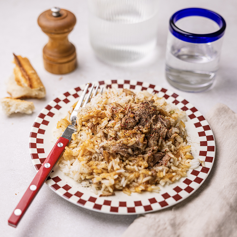 Porc à la sauce soja sucrée, riz thaï et cébette