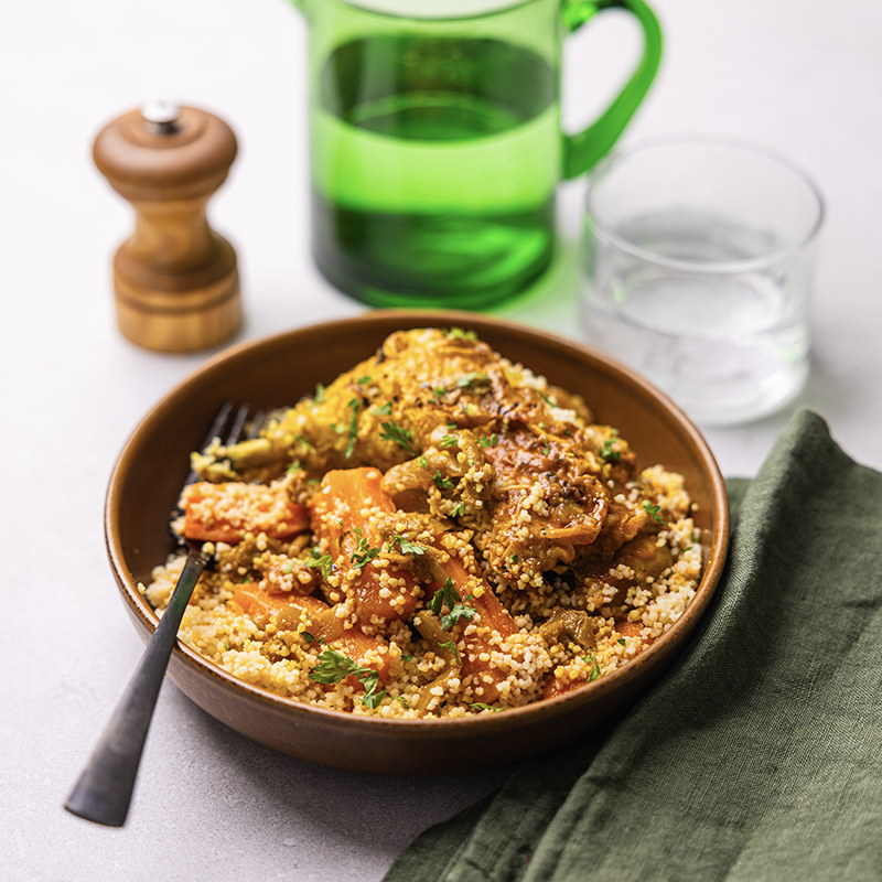 Tajine de poulet, semoule et carottes